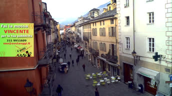 Aosta - Via Aubert