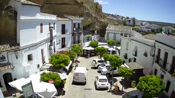 Setenil de las Bodegas - Plaza Andalucia